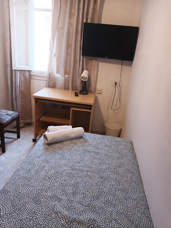 La Malvarrosa Beach Rooms In Shared Apartment 발렌시아 외부 사진
